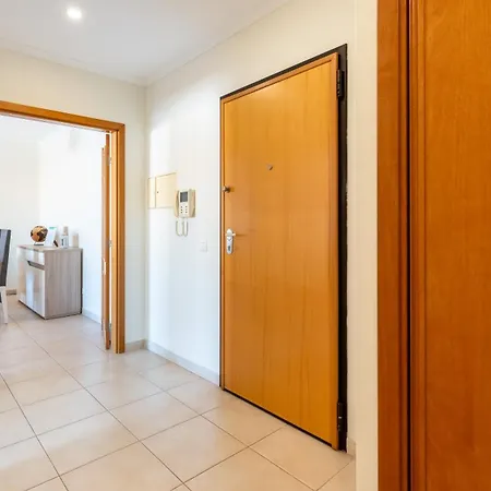 Modern & Bright 2 Bdr By Lovelystay Portimao