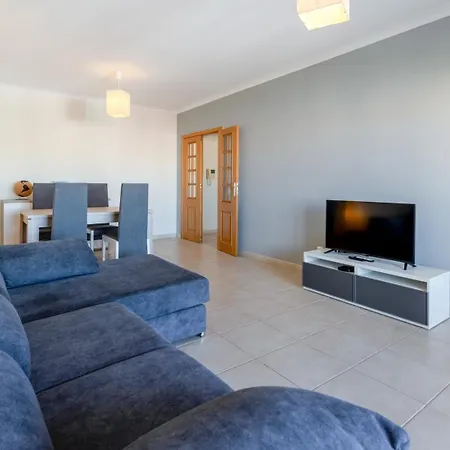 Modern & Bright 2 Bdr By Lovelystay Apartment Portimao