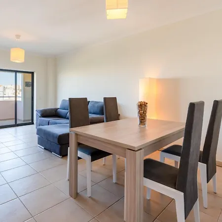 Modern & Bright 2 Bdr By Lovelystay Apartment Portimao
