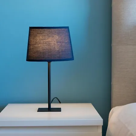 Modern & Bright 2 Bdr By Lovelystay 公寓 *